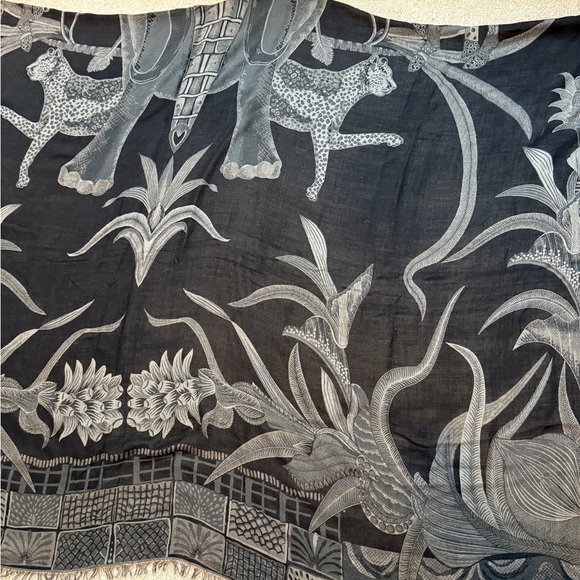 Hermés Silk Blanket Throw - Picture 2 of 6